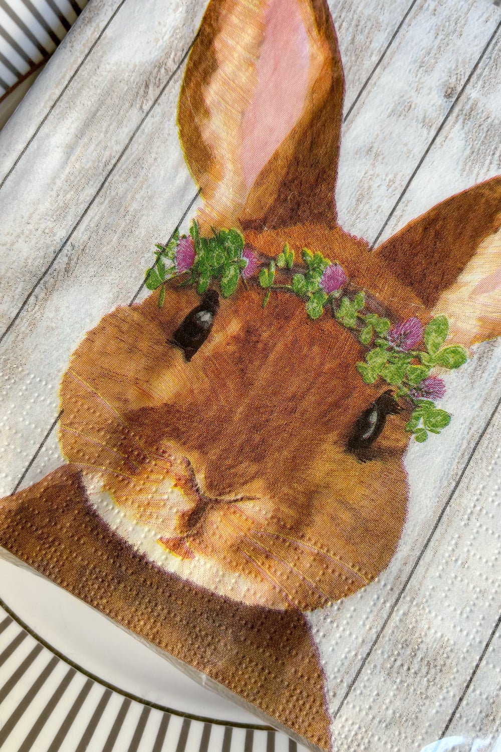 Servilletas Conejo Con Corona De Flores Verdes Grandes