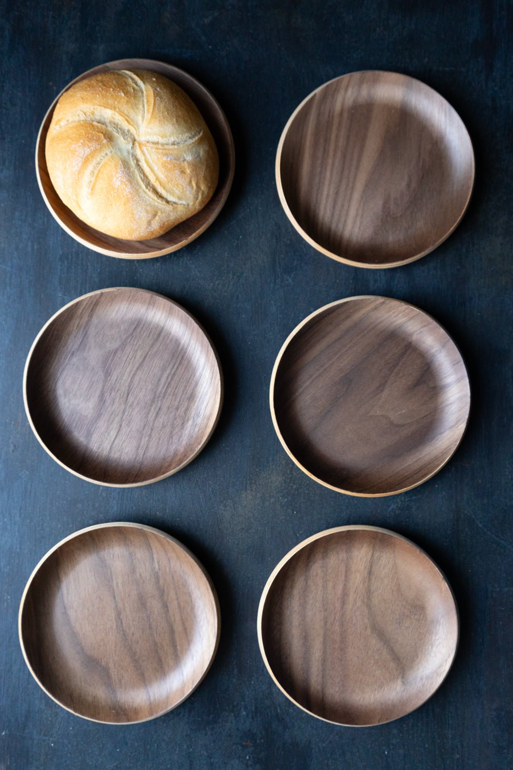 Detalle Combinación Platos De Pan De Madera Cristina Oria