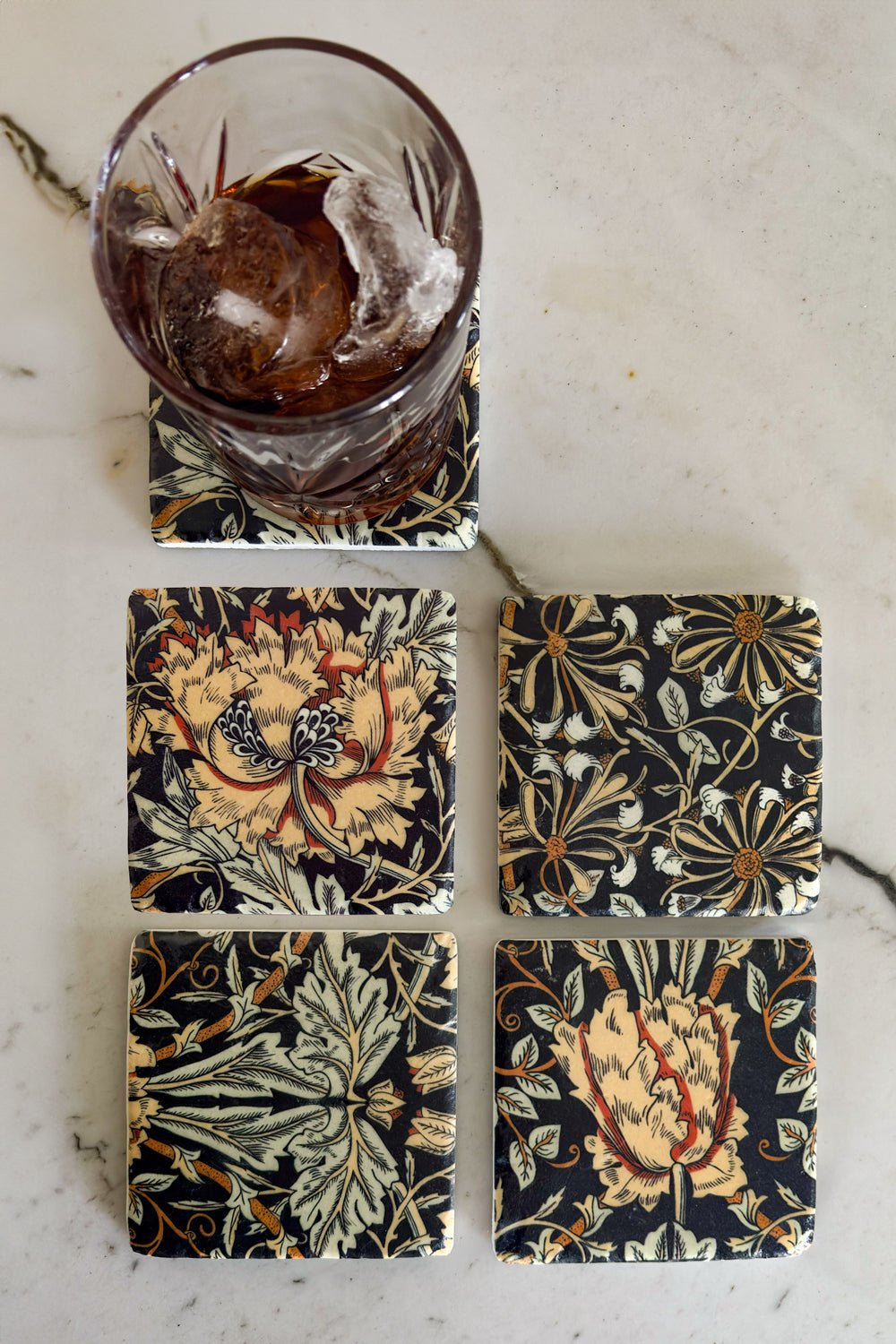 Set 4 Posavasos De Mármol Diseño Flores Ocres Cristina Oria
