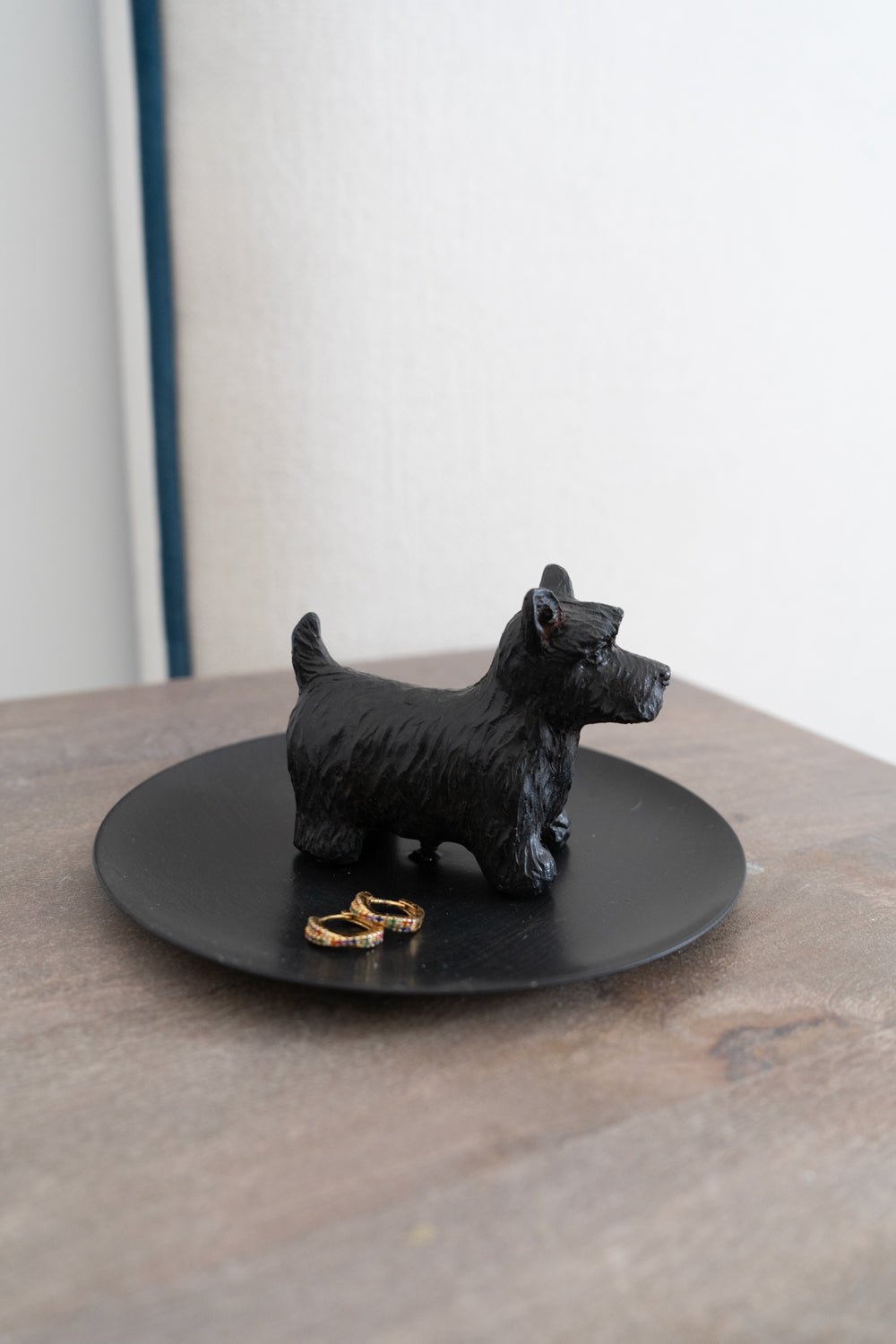 Platito Negro Con Diseño De Terrier Cristina Oria