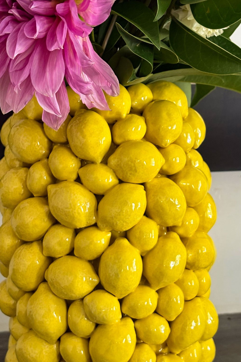 Detalle Jarrón Limones Amarillos Cristina Oria