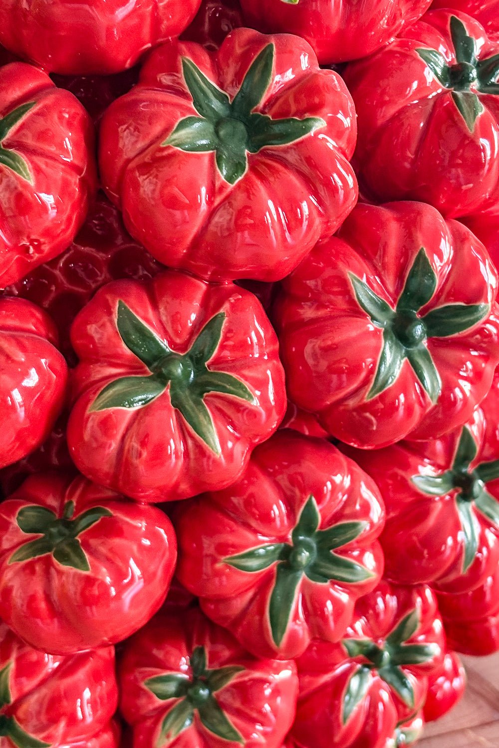 Detalle Macetero Diseño Tomates Cristina Oria