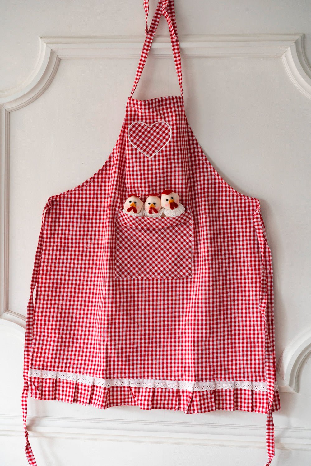 Delantal De Niños Con Diseño De Gallinas & Cuadros Rojos Cristina Oria