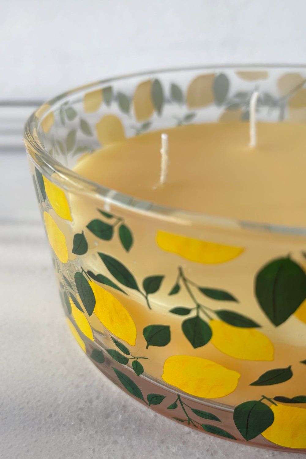 Detalle Vela De Cuatro Mechas Con Aroma A Citronela Ramas Cristina Oria