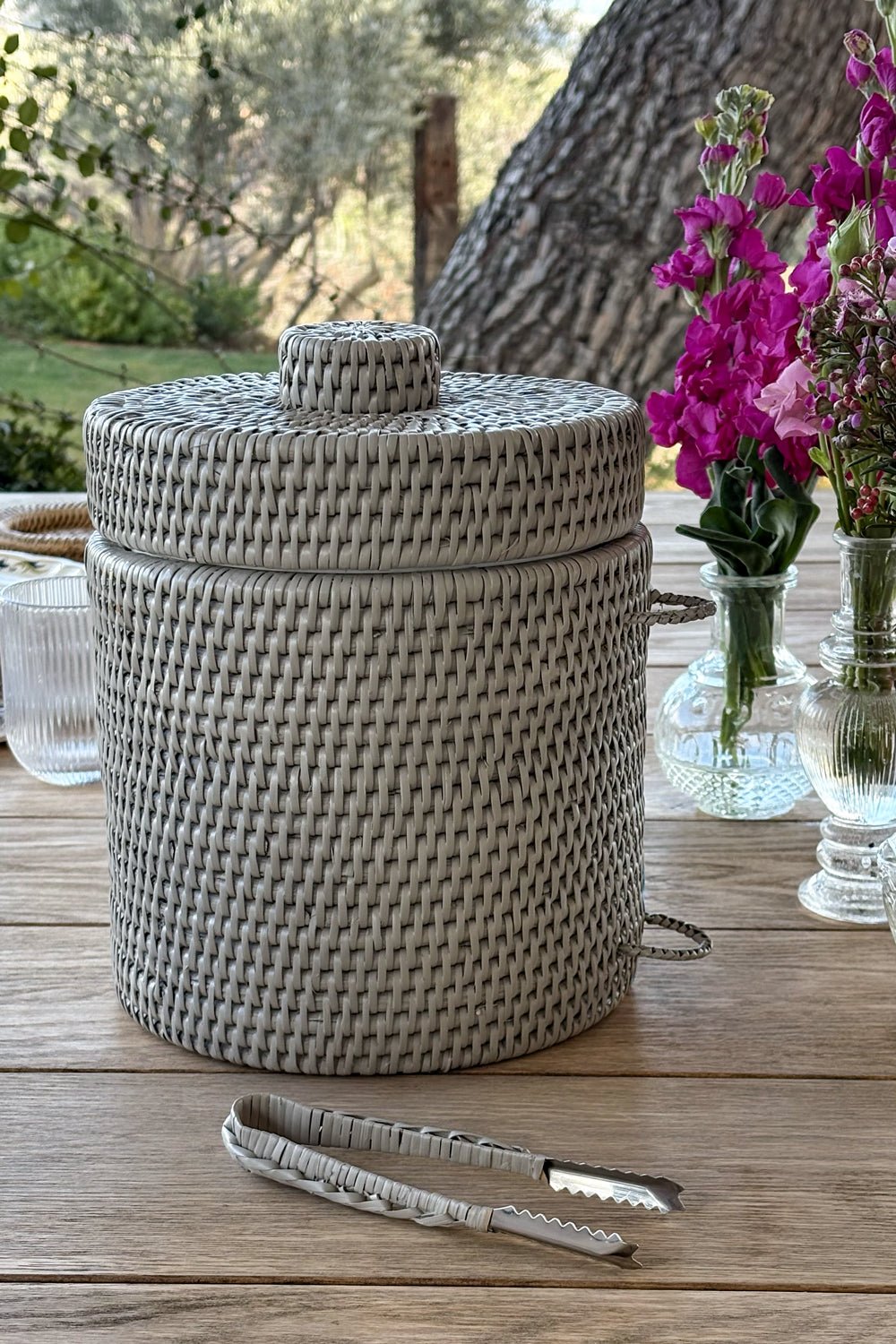 Secchiello per il ghiaccio in rattan con coperchio e clip grigia