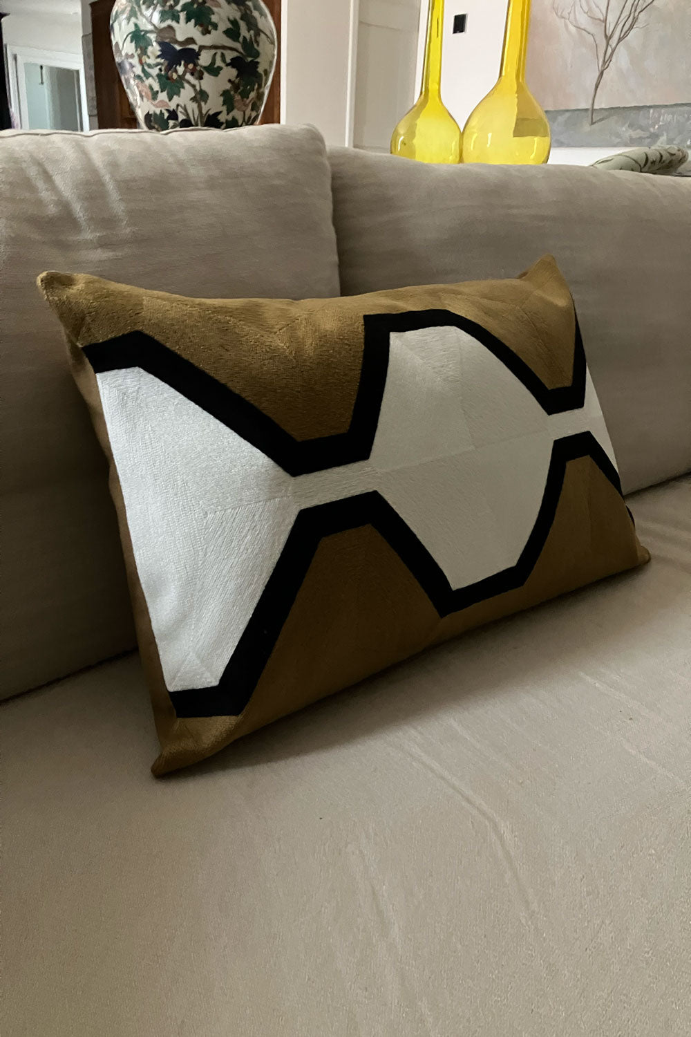 Funda Cojín Geométrico Oro De Algodón Rectangular Cristina Oria