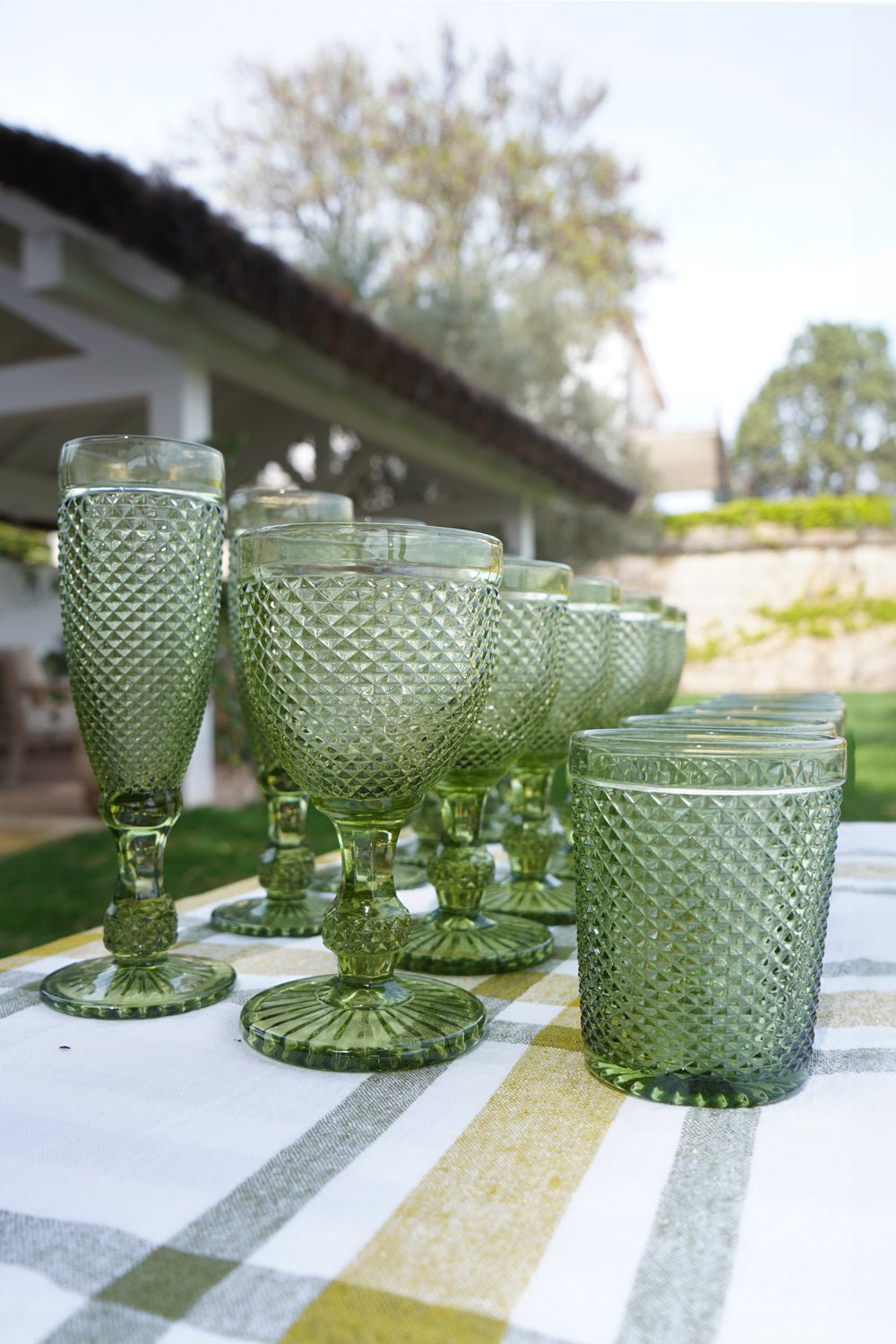 Detalle Combinación Set 6 Vasos Cristal Verde Picos Cristina Oria