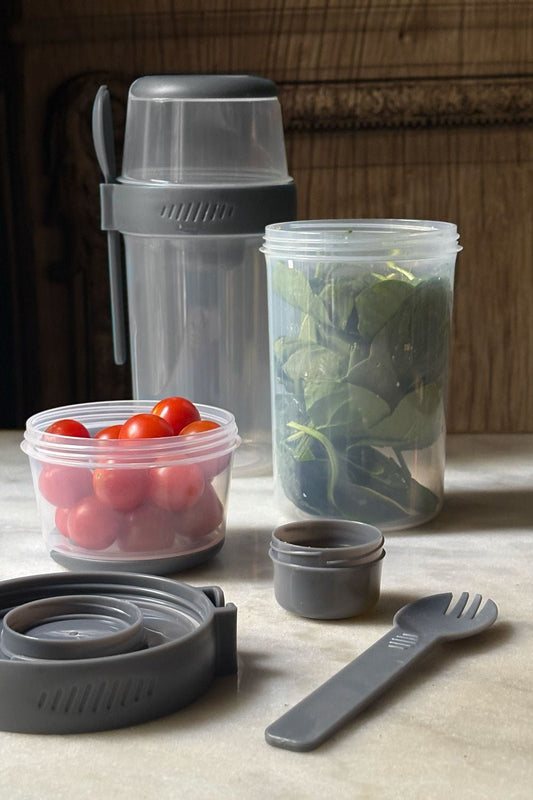 Fiambrera Gris Con Tres Compartimentos Para Ensaladas Cristina Oria
