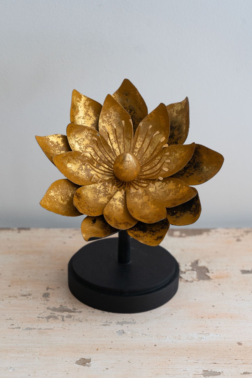 Flor Decorativa Diseño Lirio Dorada Cristina Oria