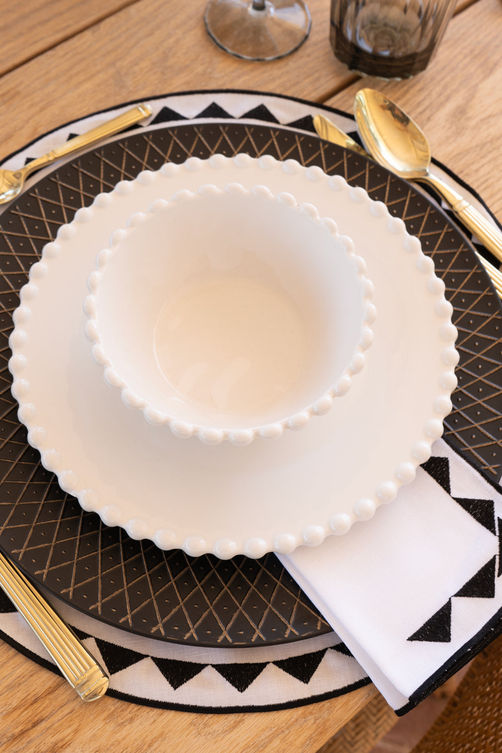 Plato Hondo De Porcelana Diseño Bolitas