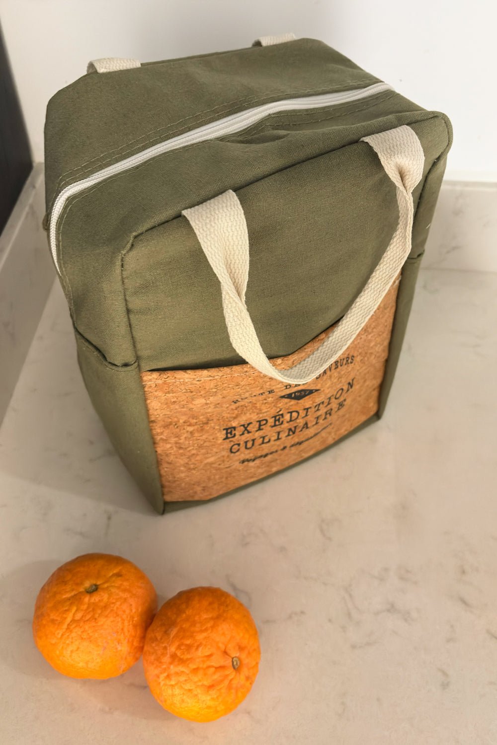 Detalle Bolsa Térmica Con Efecto Corcho Verde Cristina Oria