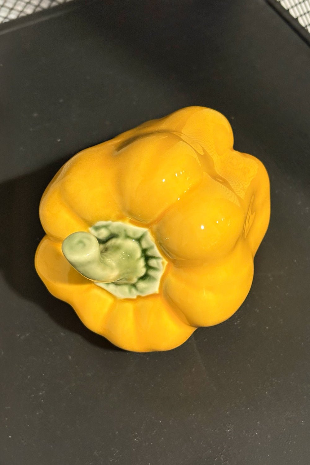 Detalle Adorno Diseño Pimiento Amarillo Cristina Oria