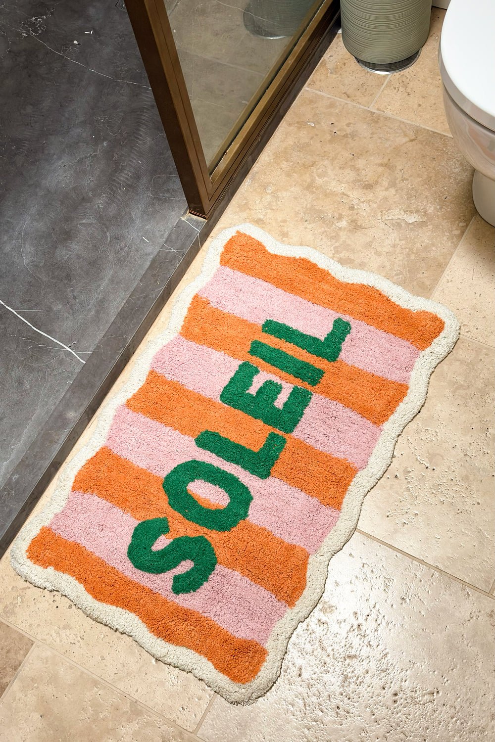 Detalle Textura Alfombra De Baño Diseño "Soleil" Cristina Oria