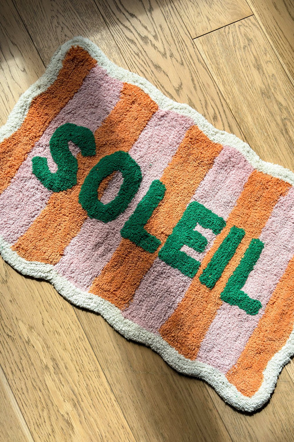 Detalle Alfombra De Baño Diseño "Soleil" Cristina Oria
