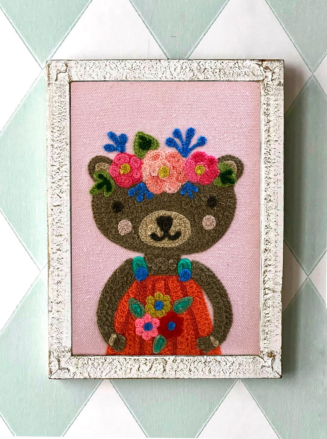 Gesticktes Bärenportrait für Kinder