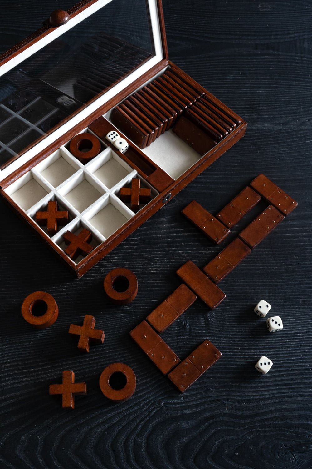 Cofre De Juegos De Mesa De Cuero Cristina Oria