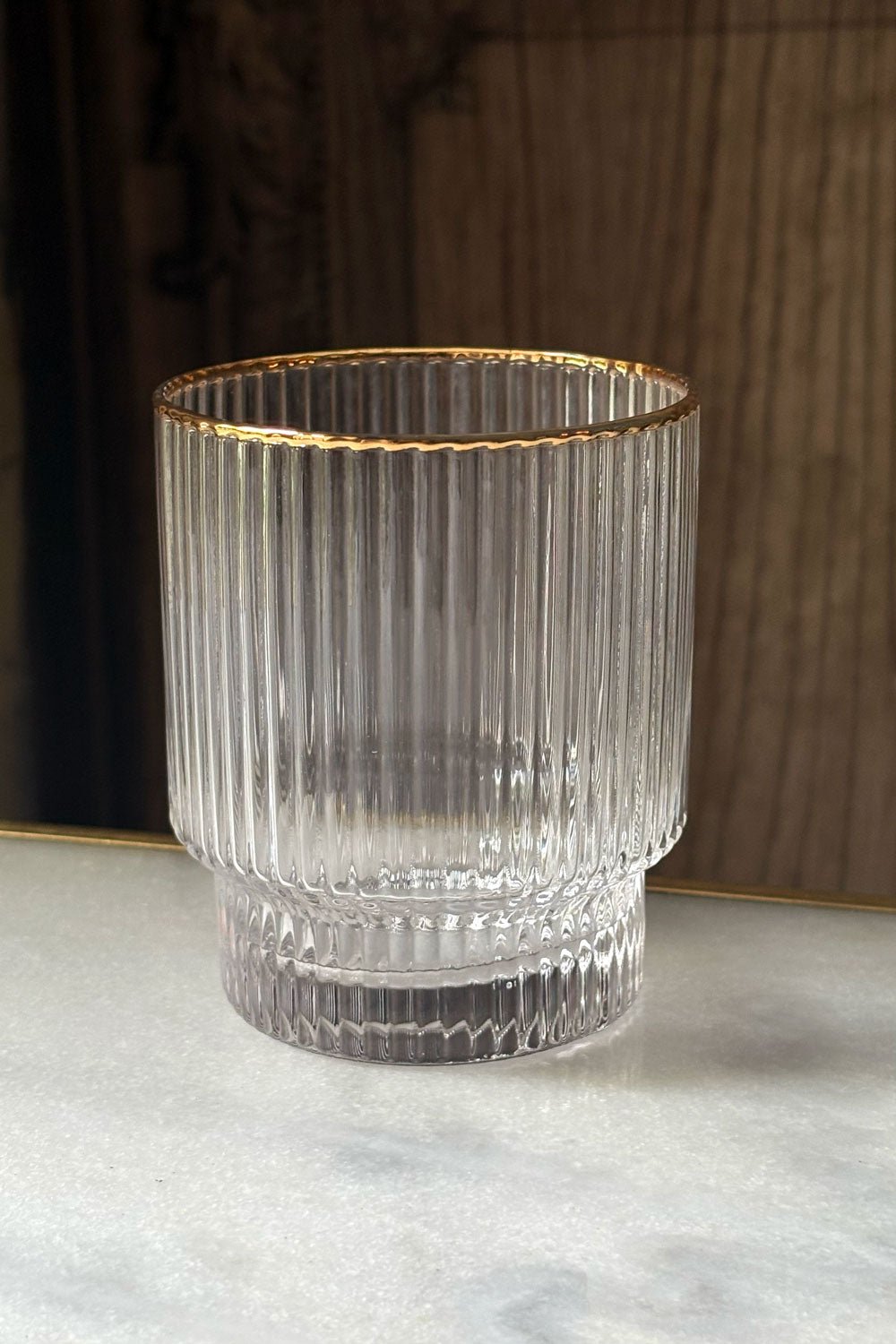 Detalle Vaso Cristalería De 12 Piezas Diseño Rayado Con Filo Dorado Cristina Oria