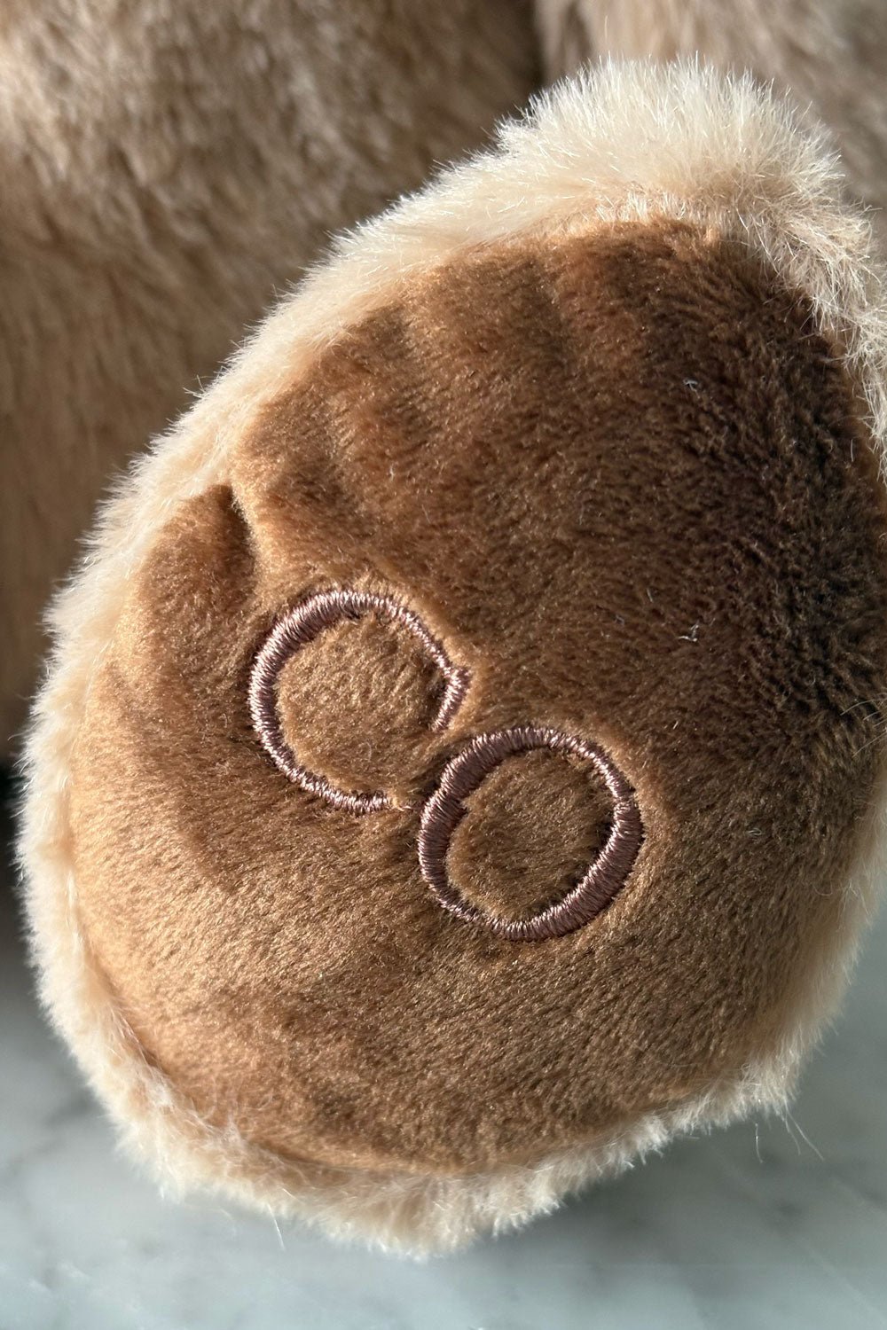 Detalle Peluche Con Diseño De Conejo Marrón Grande Cristina Oria