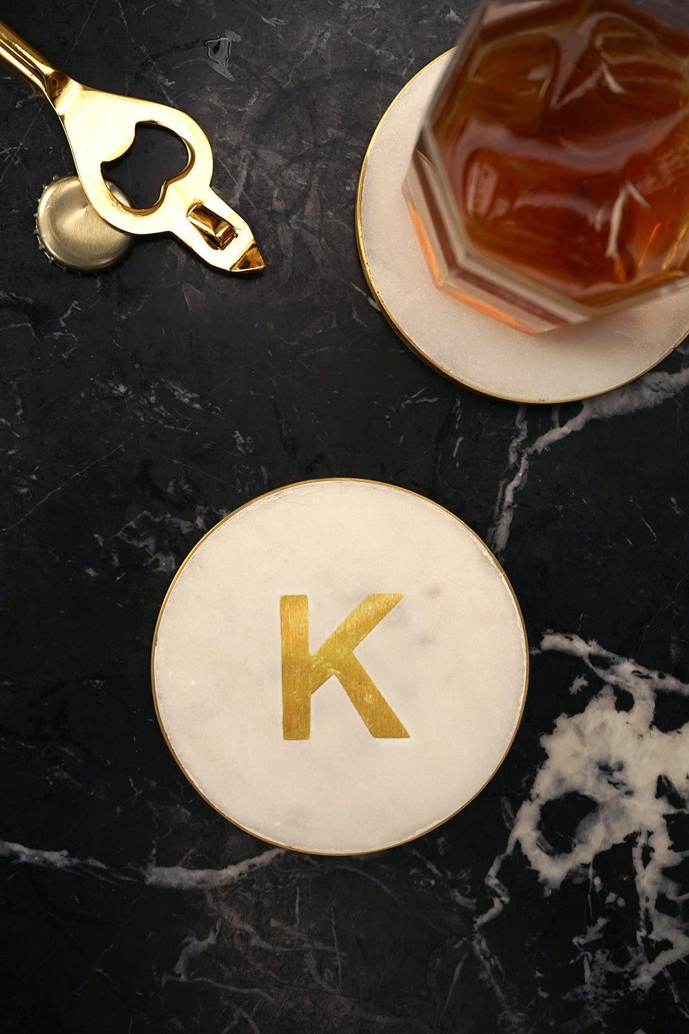 Sous-verres en marbre avec initiales