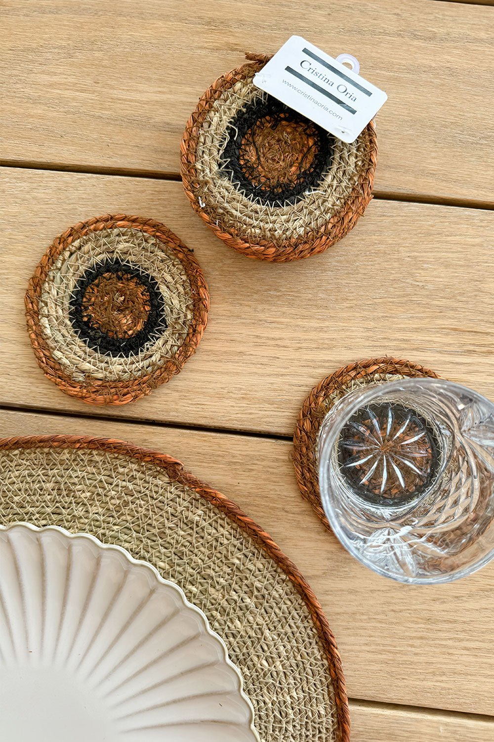 Detalle Set 6 Posavasos de Seagrass Beige y Naranja Cristina Oria