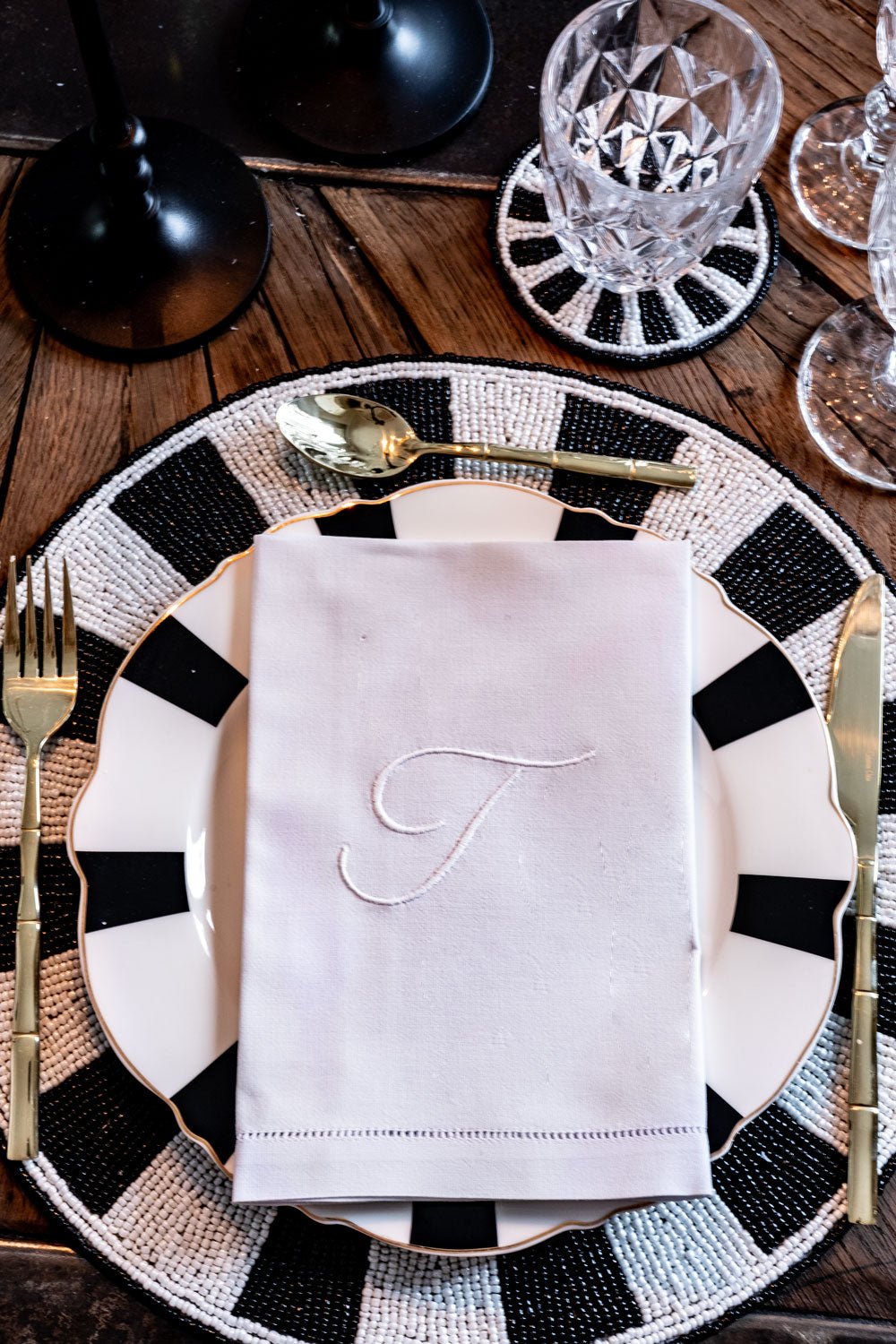 Serviette en coton avec détail ourlet initiale P