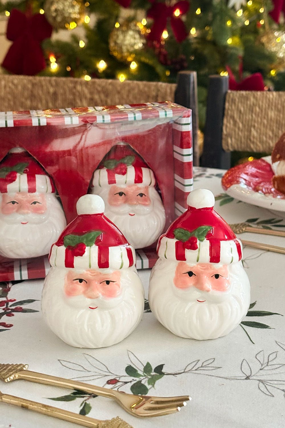 Detalle Caja Salero Y Pimentero Con Diseño De Papá Noel Cristina Oria