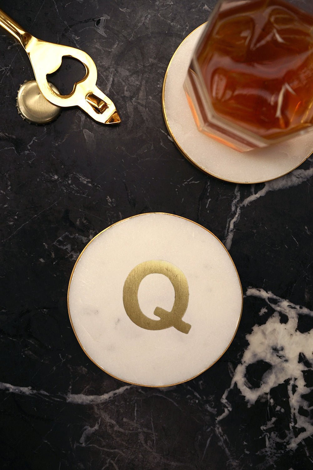 Sous-verres en marbre avec initiales