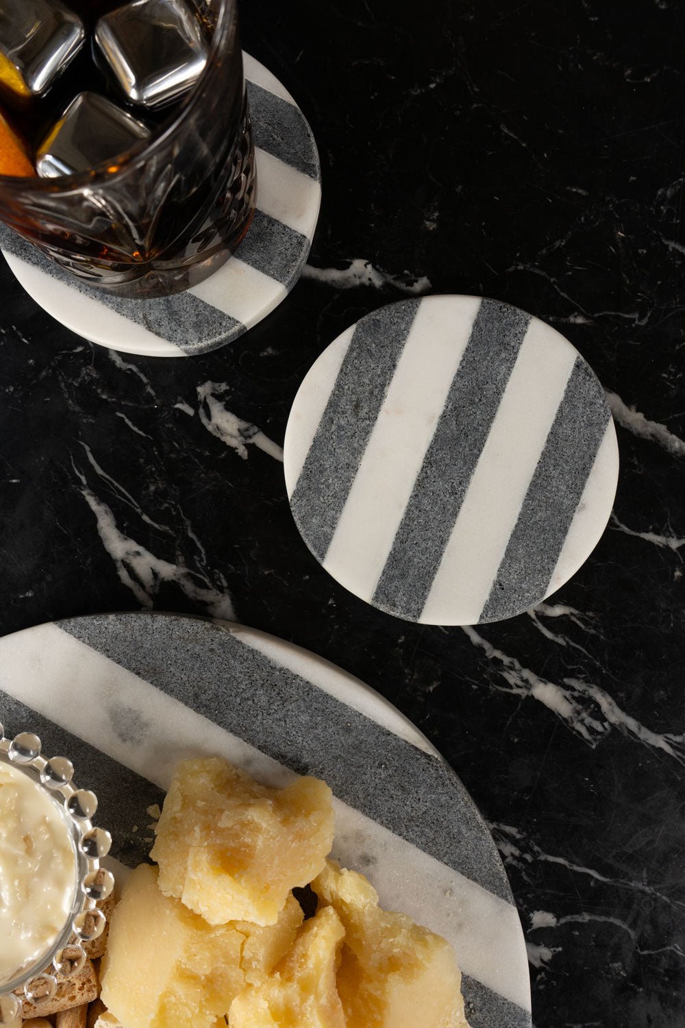 Posavasos De Mármol Blanco Y Gris Oscuro