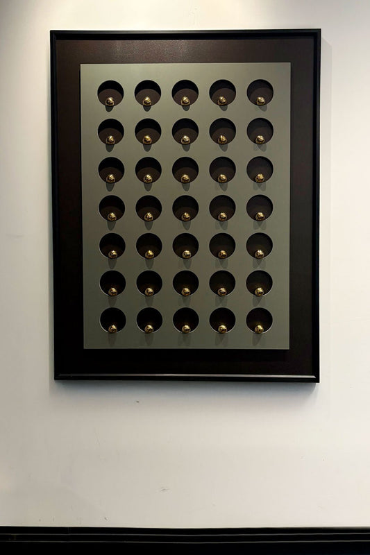 Cuadro Lienzo Esferas Doradas Gris Cristina Oria