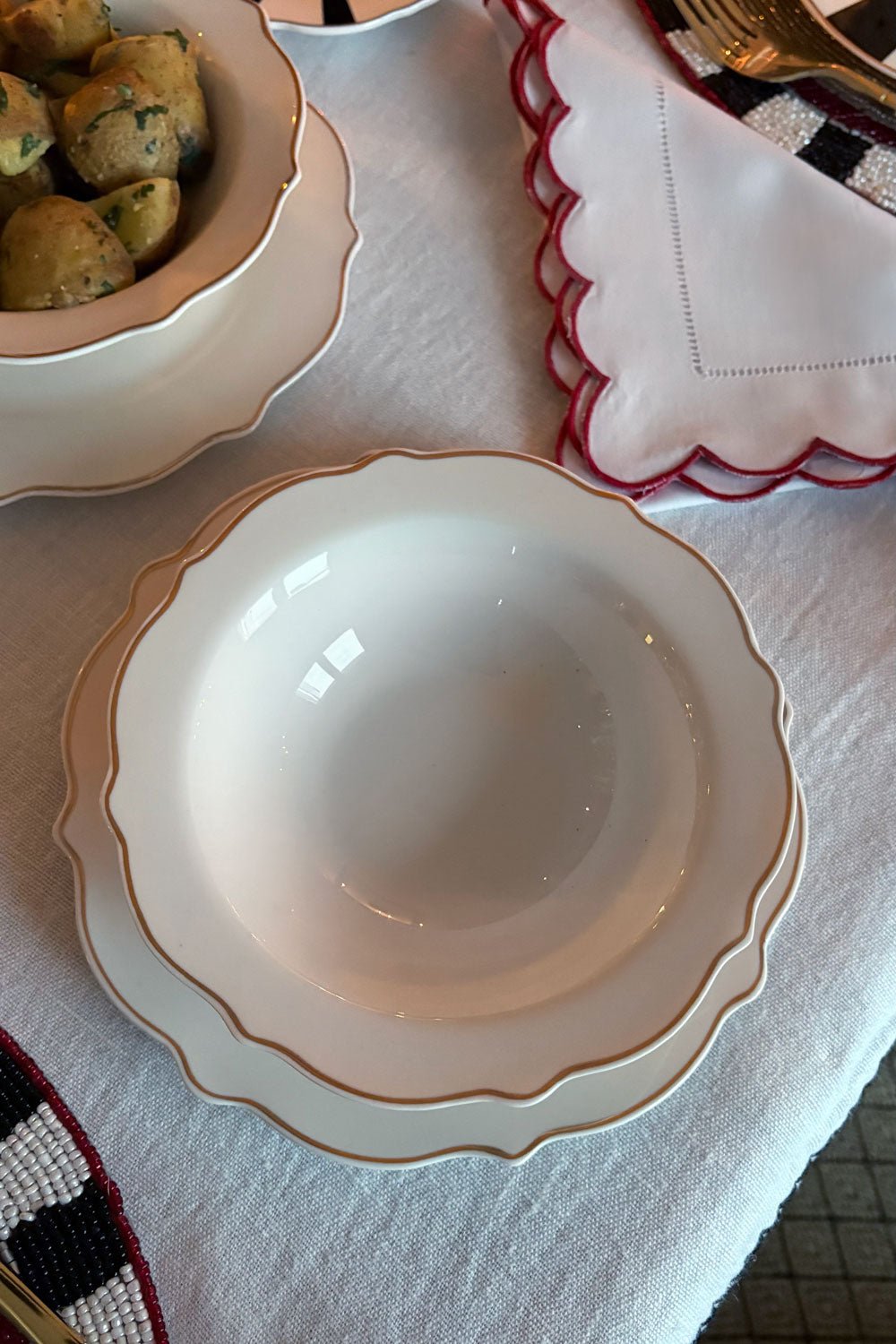 Cuenco Blanco Con Filo Dorado Cristina Oria