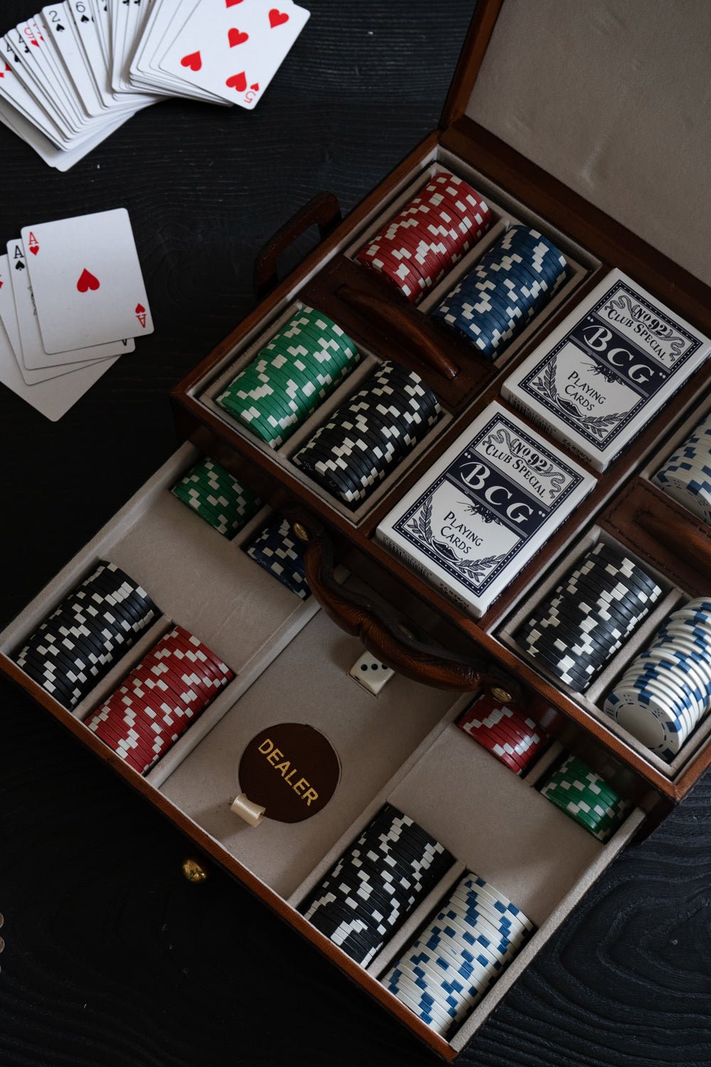 Detalle Interior Juego De Póker De Cuero Cristina Oria