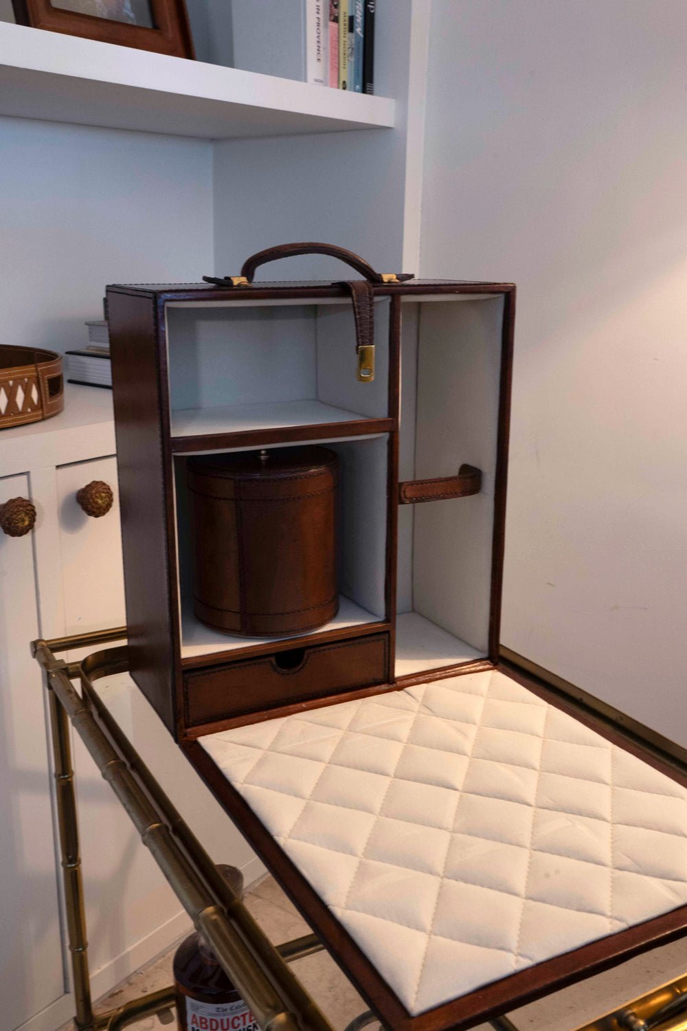 Cofre Mini Bar De Cuero Con Cubitera