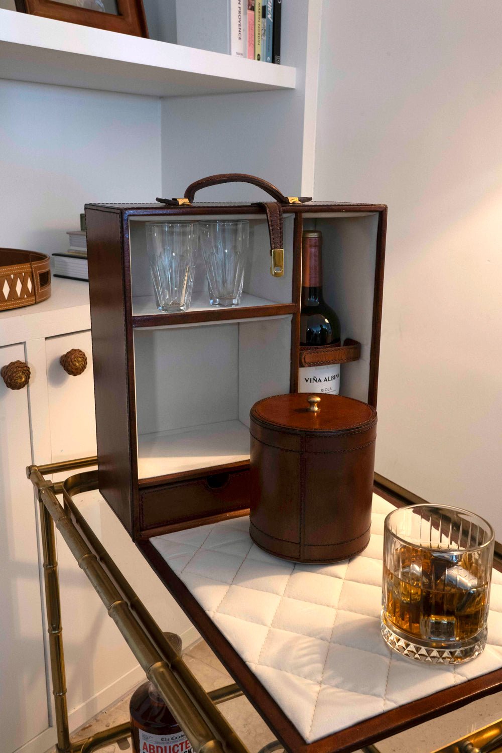 Cofre Mini Bar De Cuero Con Cubitera
