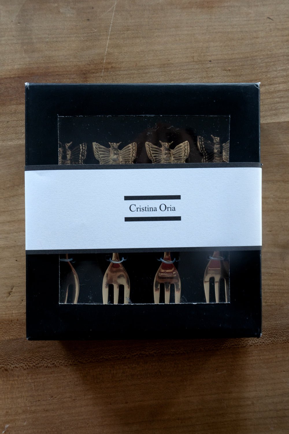 Detalle Caja Regalo Set De 4 Tenedores Dorados Con Diseño De Pájaro Cristina Oria
