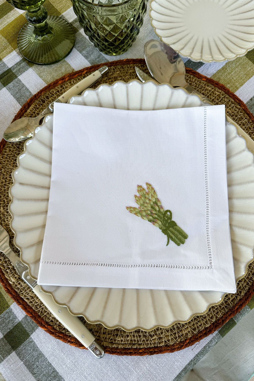 Set di 6 tovaglioli ricamati a mano con disegno vegetale