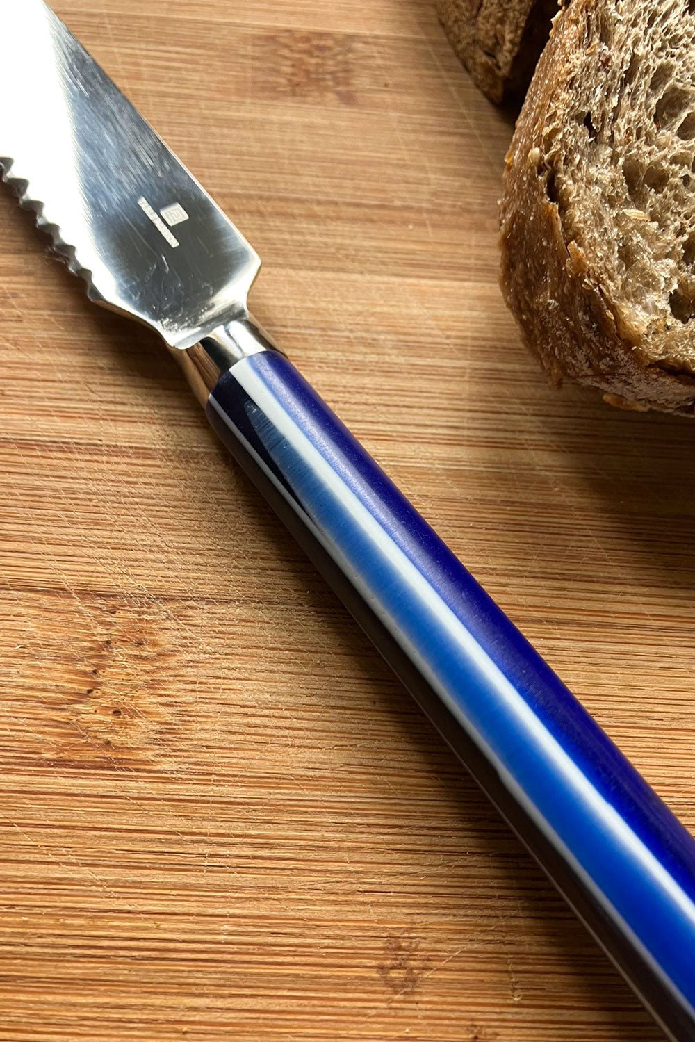 Cuchillo De Pan Con Mango De Resina De Colores - Cristina Oria