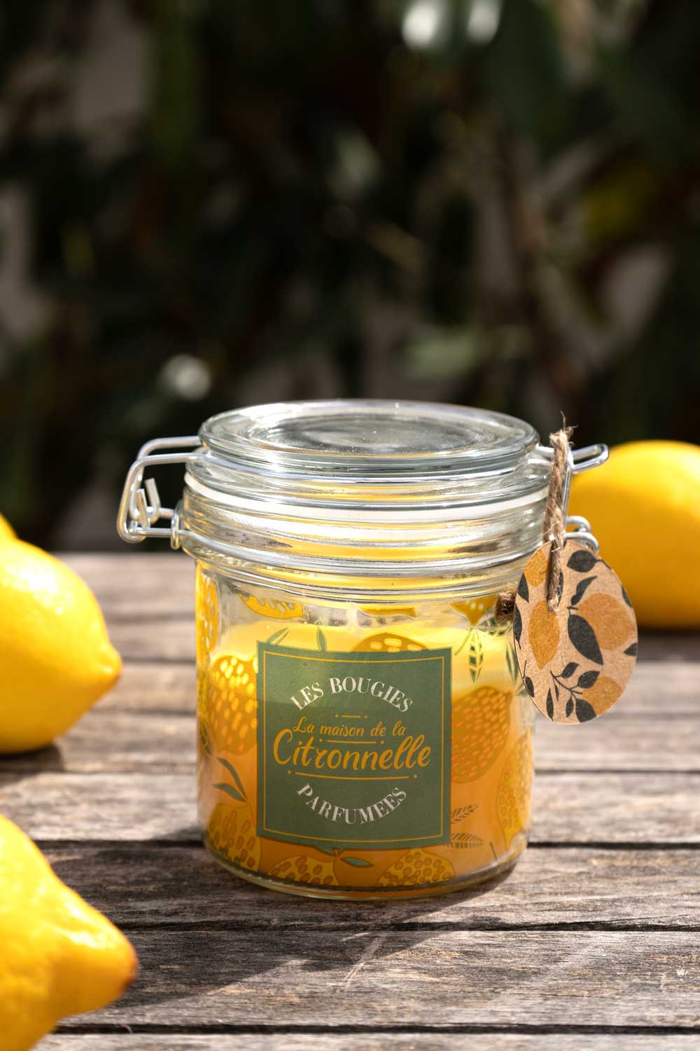 Vela Con Tapa Y Aroma A Citronela - Cristina Oria