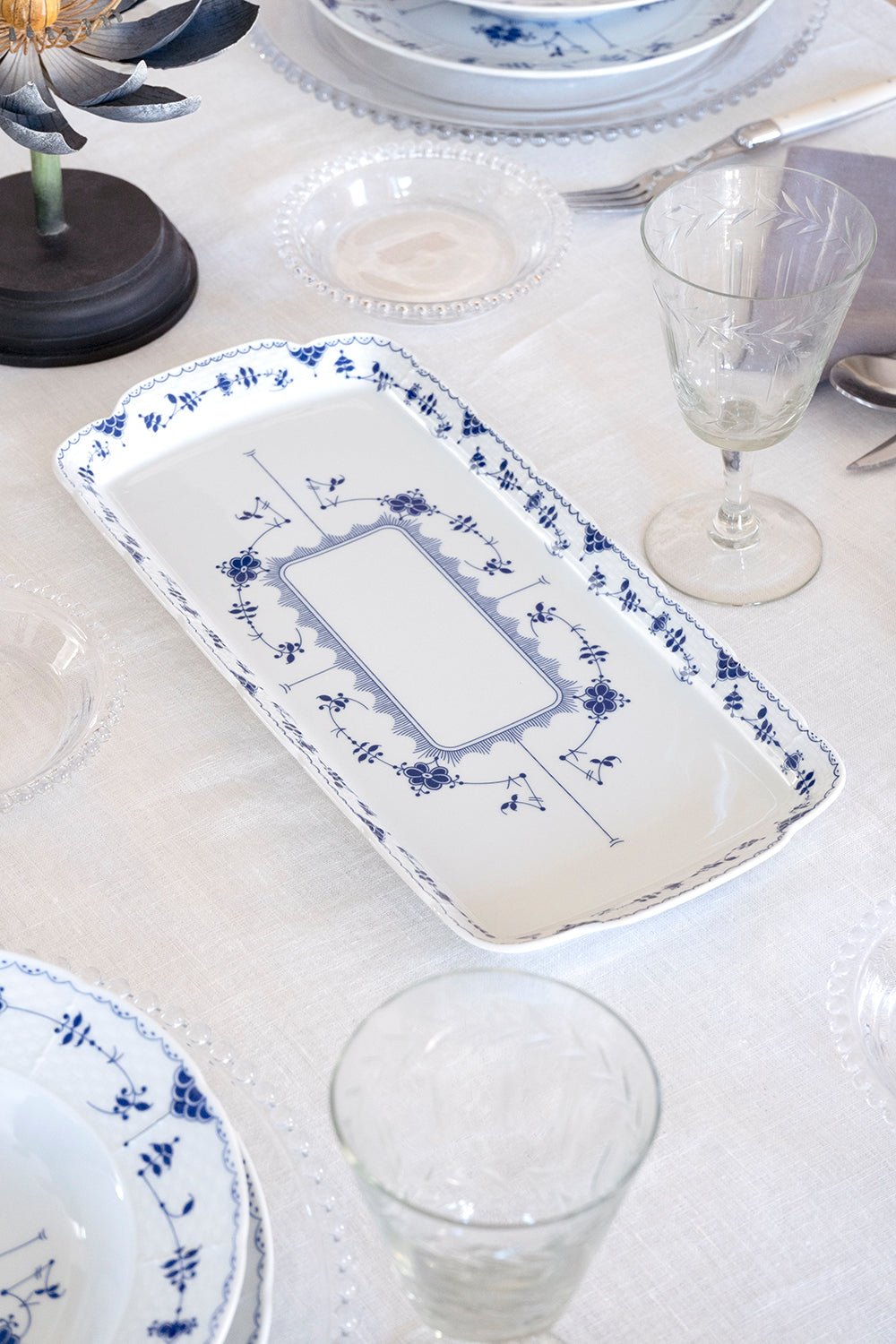 Bandeja Rectangular Crisantemos Azules Co - Cristina Oria