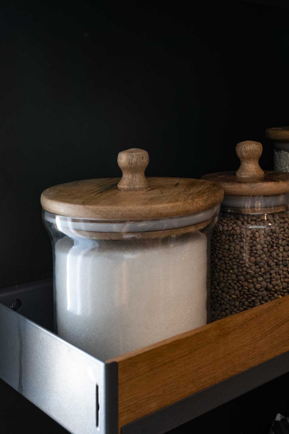 Tarro De Cristal Con Tapa De Madera Ancho - Cristina Oria