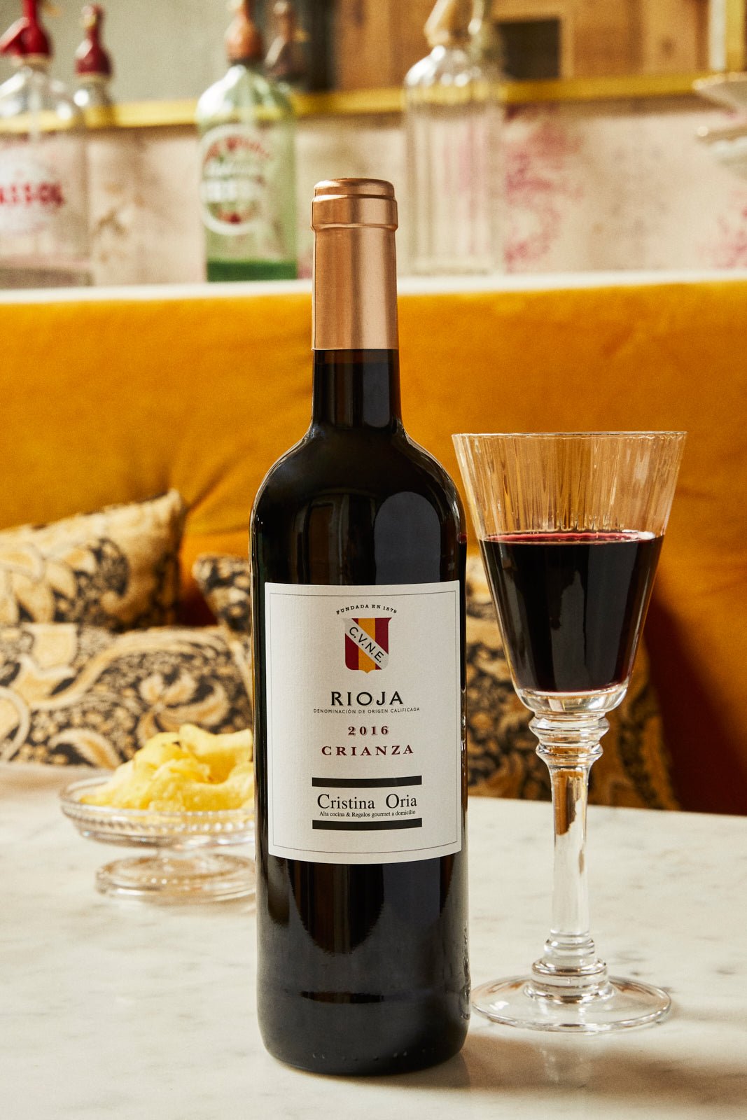 Vino Cune Rioja Crianza - Cristina Oria
