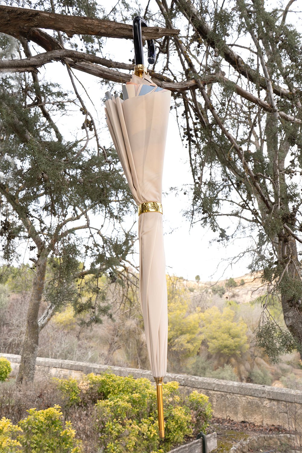 Paraguas Pasotti Beige Con Interior De Colores - Cristina Oria