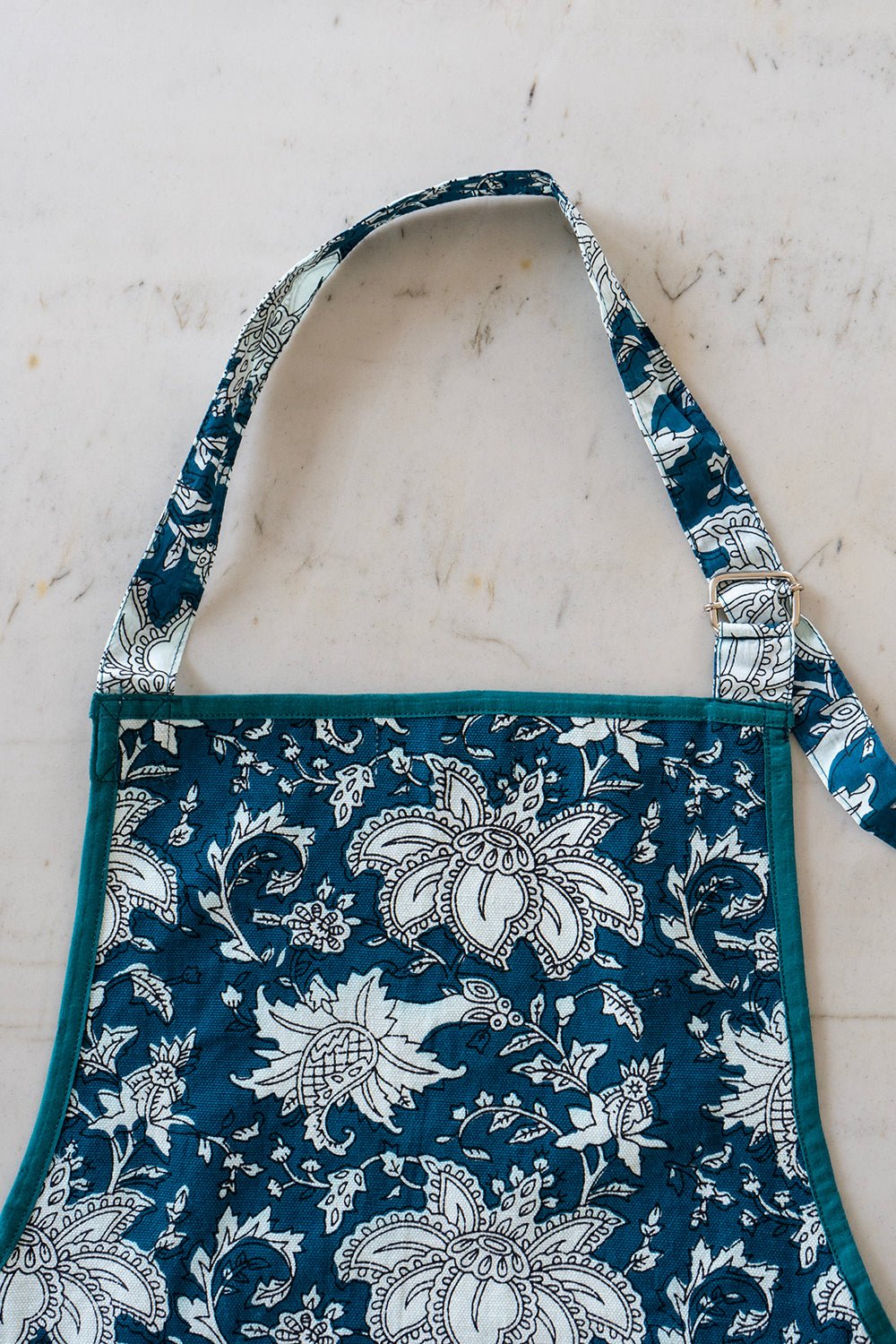 Delantal Anusha - Cristina Oria