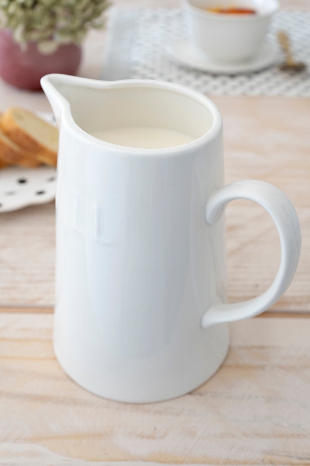 Jarra Cerámica Blanca Grande - Cristina Oria