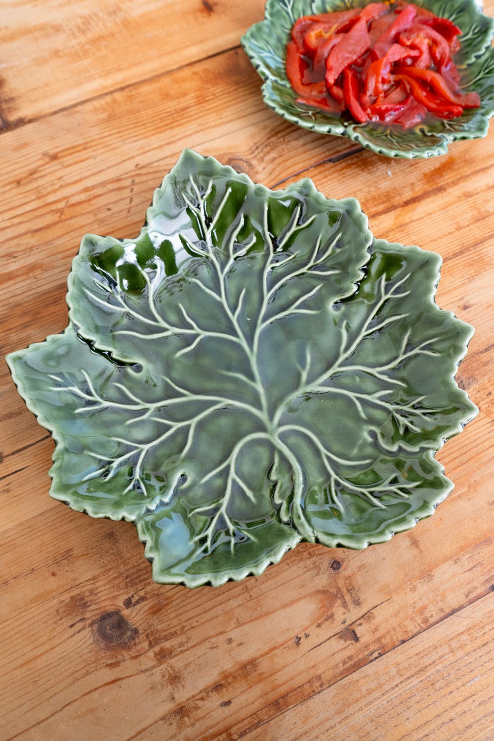 Plato Llano Hoja De Parra - Cristina Oria
