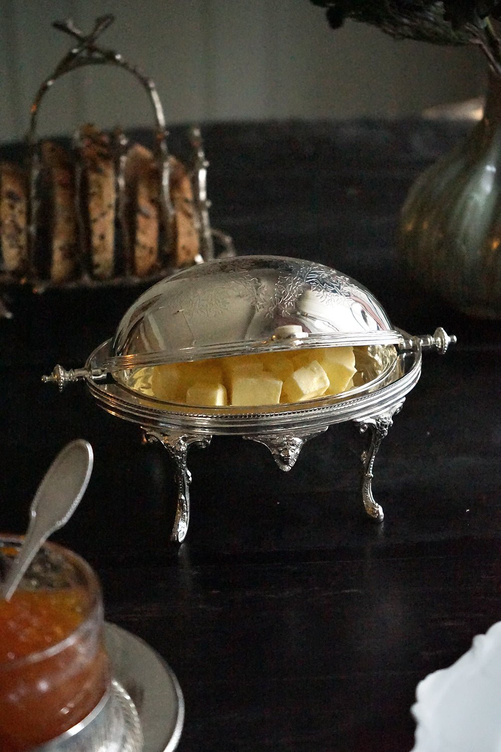 Recipiente Con Tapa Plegable De Plata Co - Cristina Oria