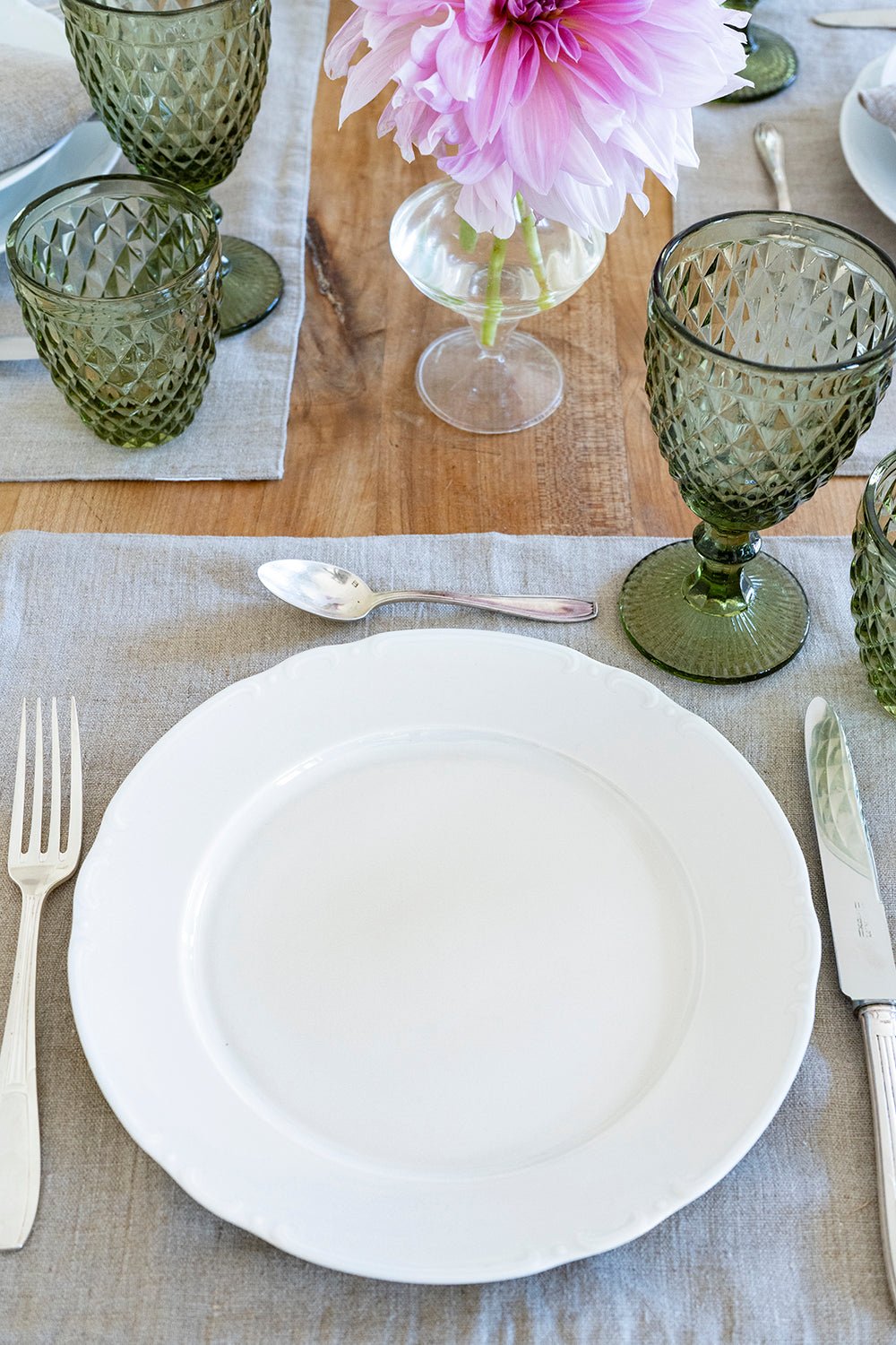 Vajilla Blanca Con Relieve Basic & Tazas 6 Personas - Cristina Oria