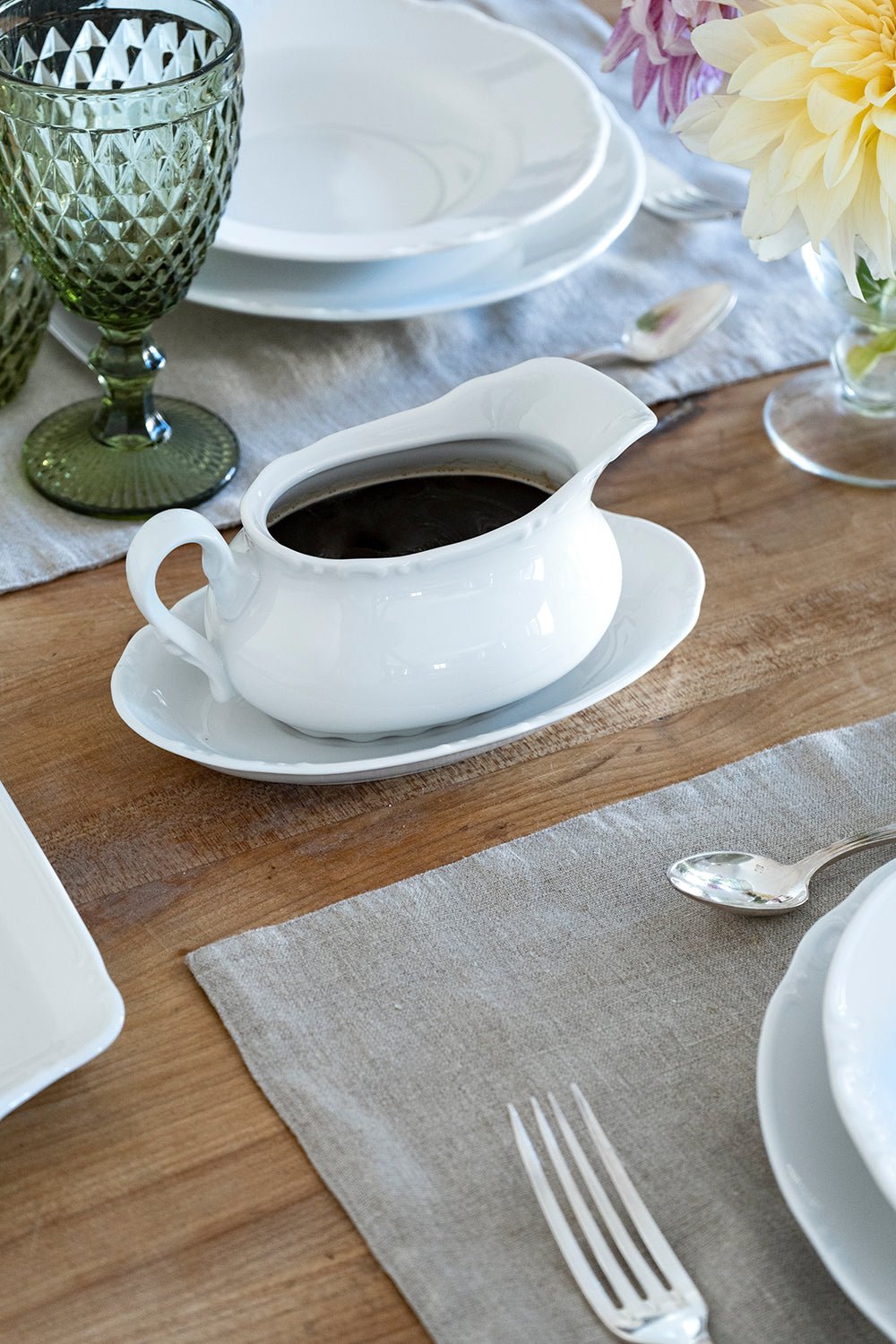 Vajilla Blanca Con Relieve Lux 6 Personas - Cristina Oria