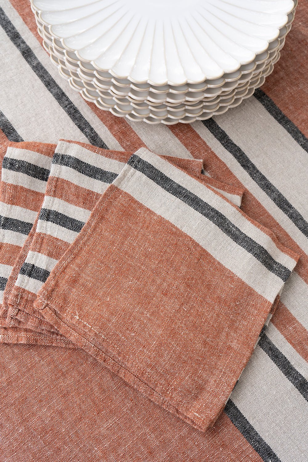Servilleta De Lino Color Teja Con Rayas Beige & Grises - Cristina Oria