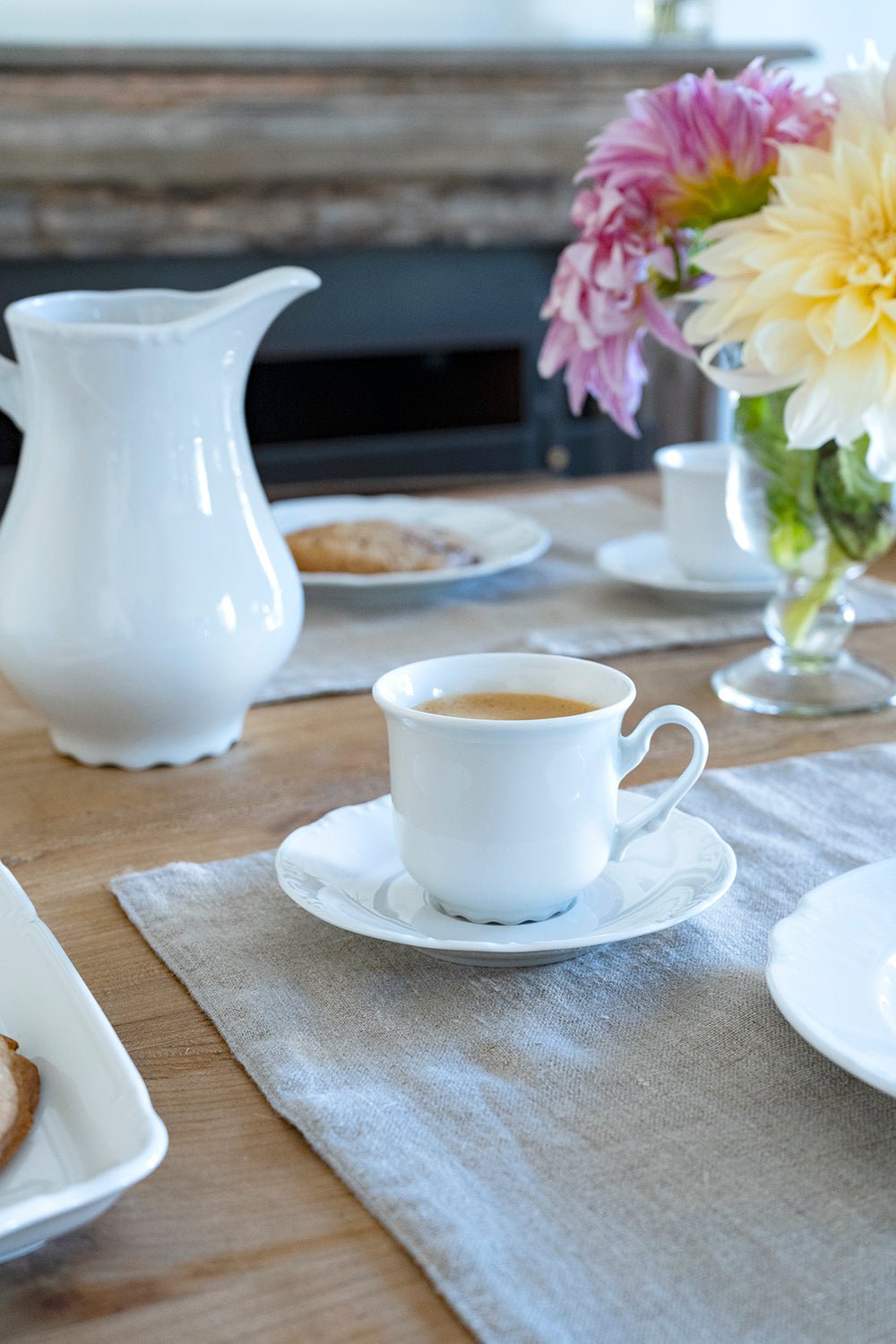 Vajilla Blanca Con Relieve Basic & Tazas 6 Personas - Cristina Oria