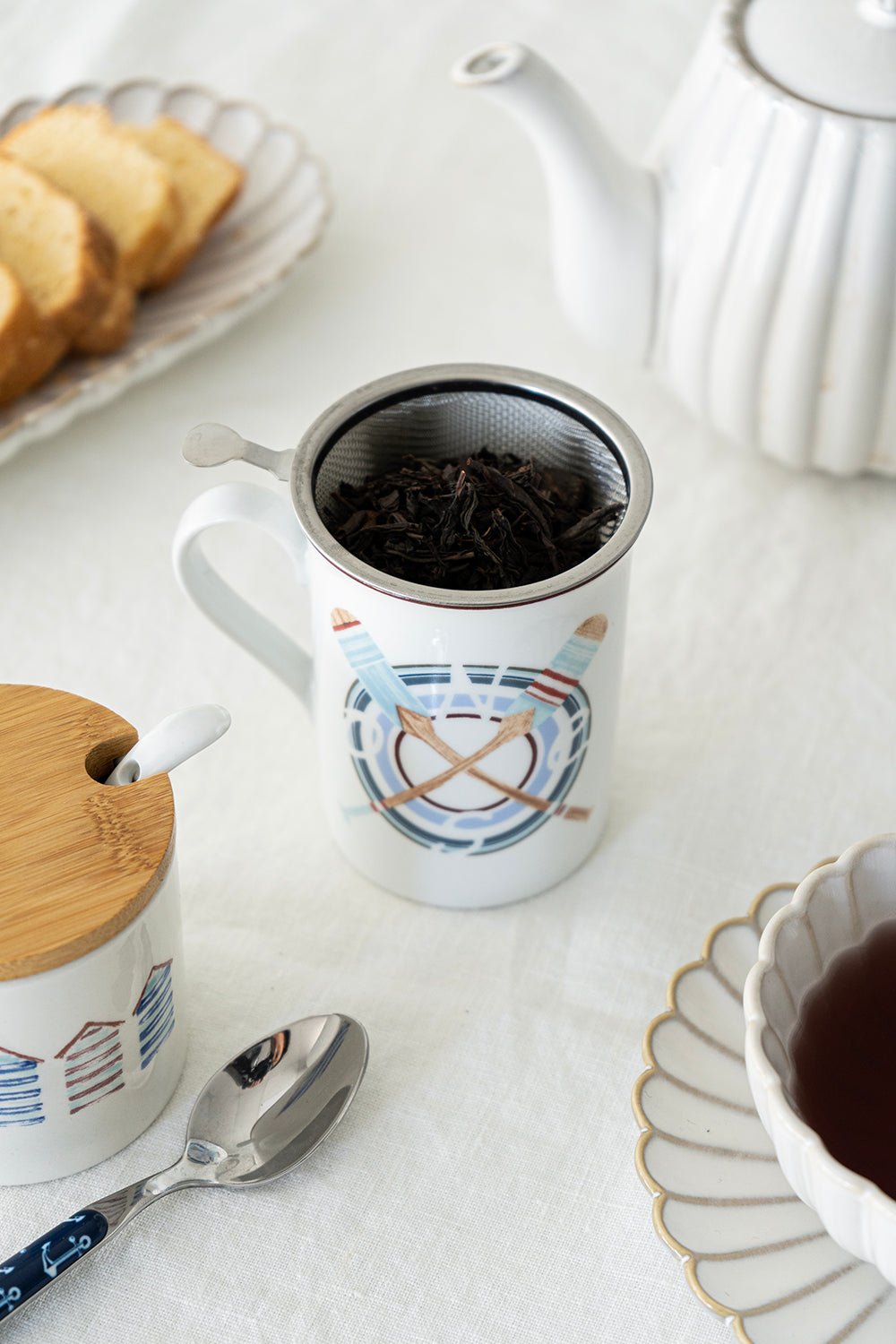 Taza Con Filtro Para Infusiones De Porcelana Con Diseño Náutico - Cristina Oria